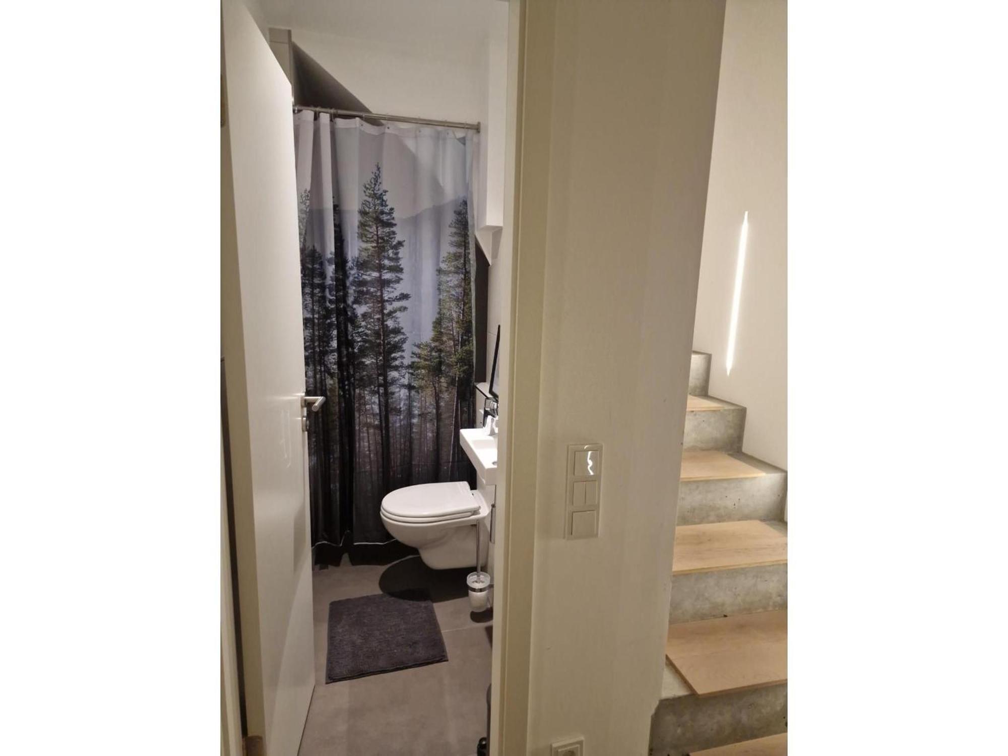 Stadtnahes Gaestezimmer Im Penthouse Bei Esi Tübingen Екстериор снимка