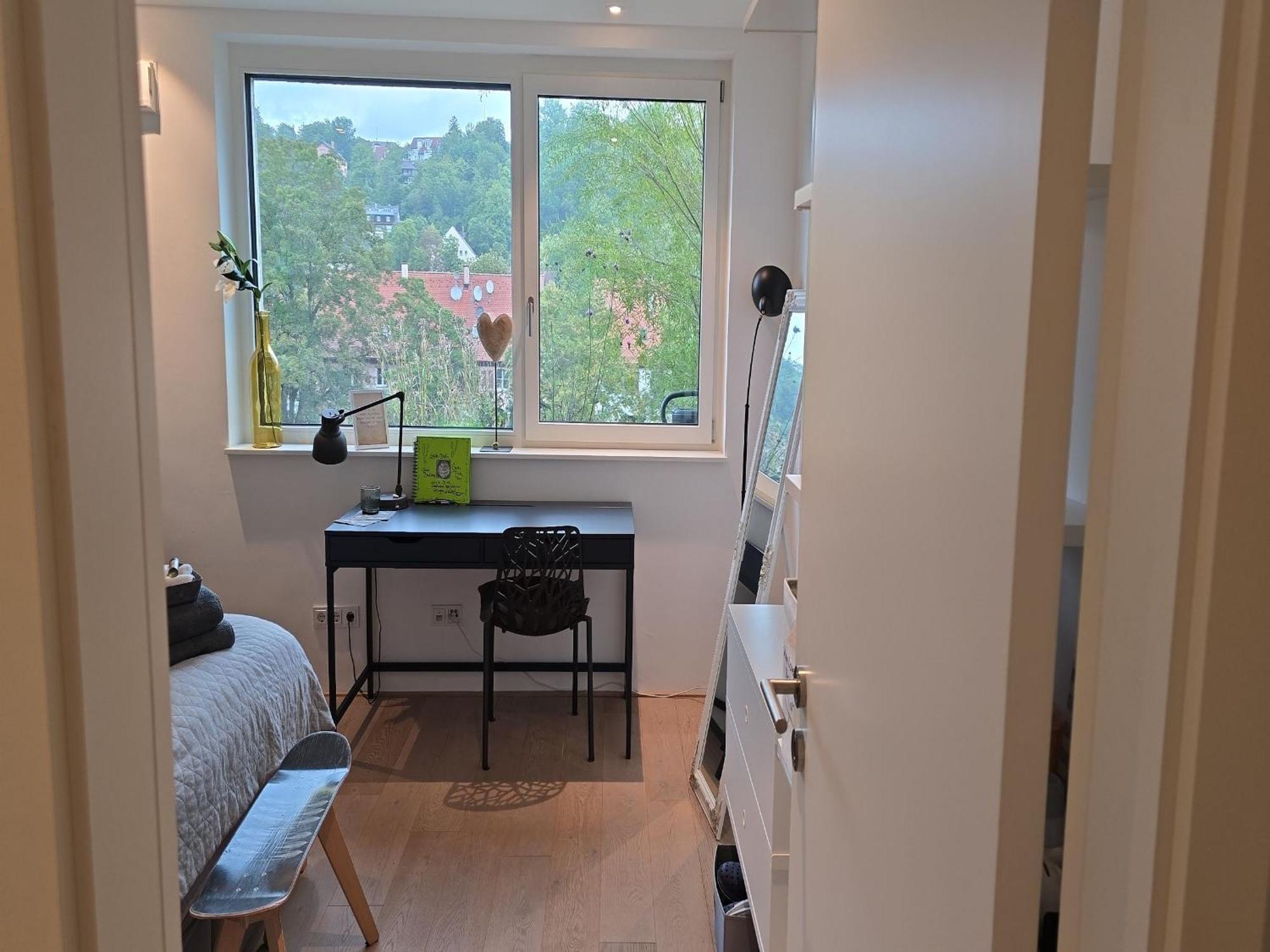 Stadtnahes Gaestezimmer Im Penthouse Bei Esi Tübingen Екстериор снимка