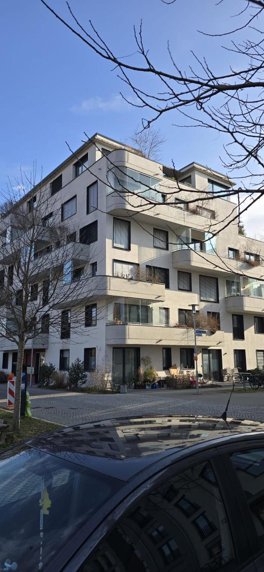 Stadtnahes Gaestezimmer Im Penthouse Bei Esi Tübingen Екстериор снимка
